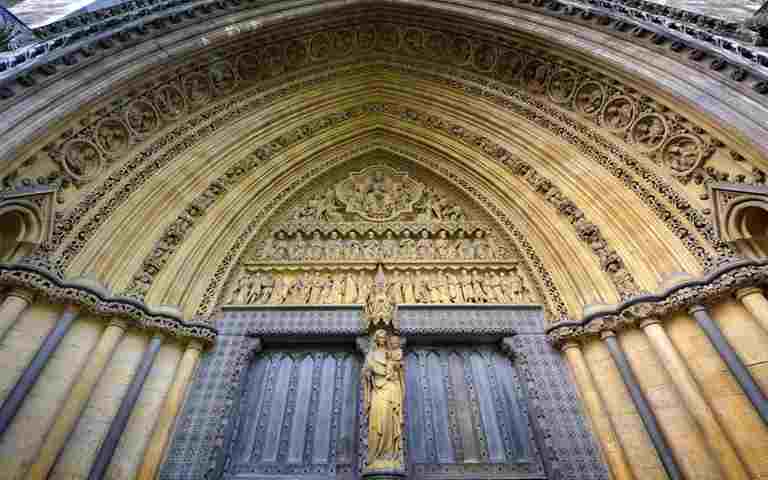 Secrets of the Abbey