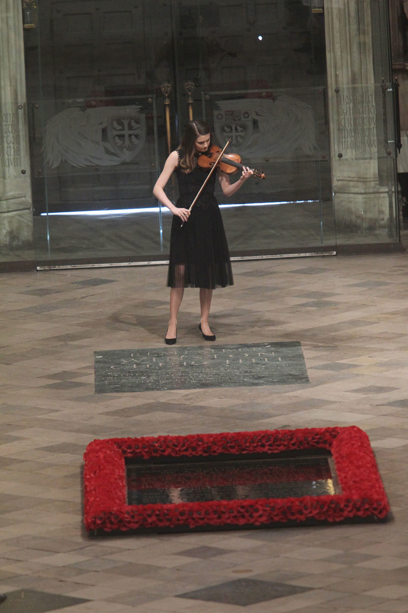 Courtenay Cleary plays Bch's Largo from Violin Sanota III in C