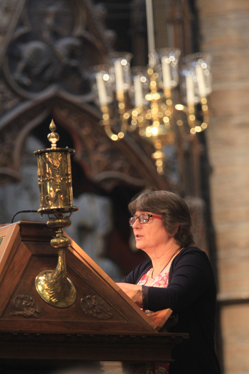 Claire Lovell, alumna, reads a Testimony