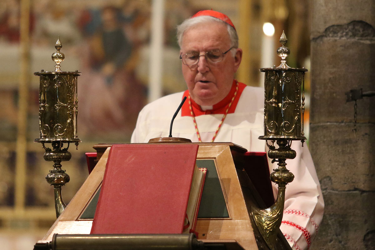 His Eminence Cardinal Cormac Murphy-O'Connor, Archbishop Emeritus of Westminster, read 1 Chronicles 16: 8-13, 23-24
