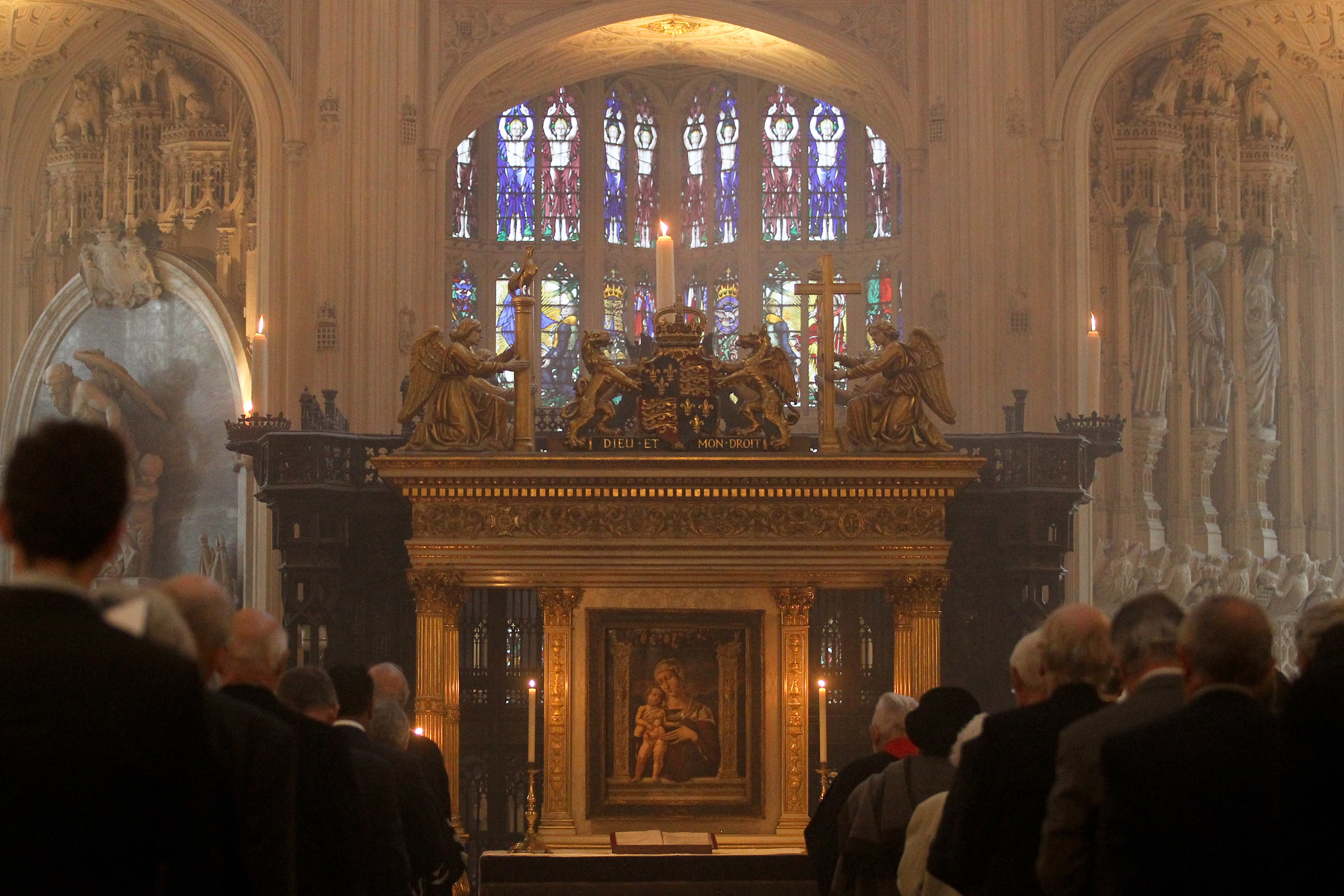 A Requiem Mass on the anniversary of the death of Henry VII was held in the Lady Chapel on 21st April