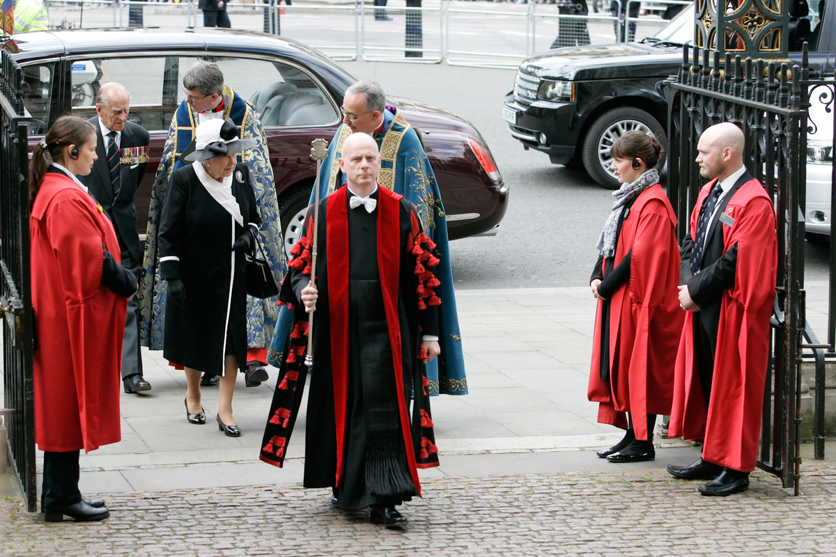 Her Majesty The Queen Attends ANZAC Centenary Service